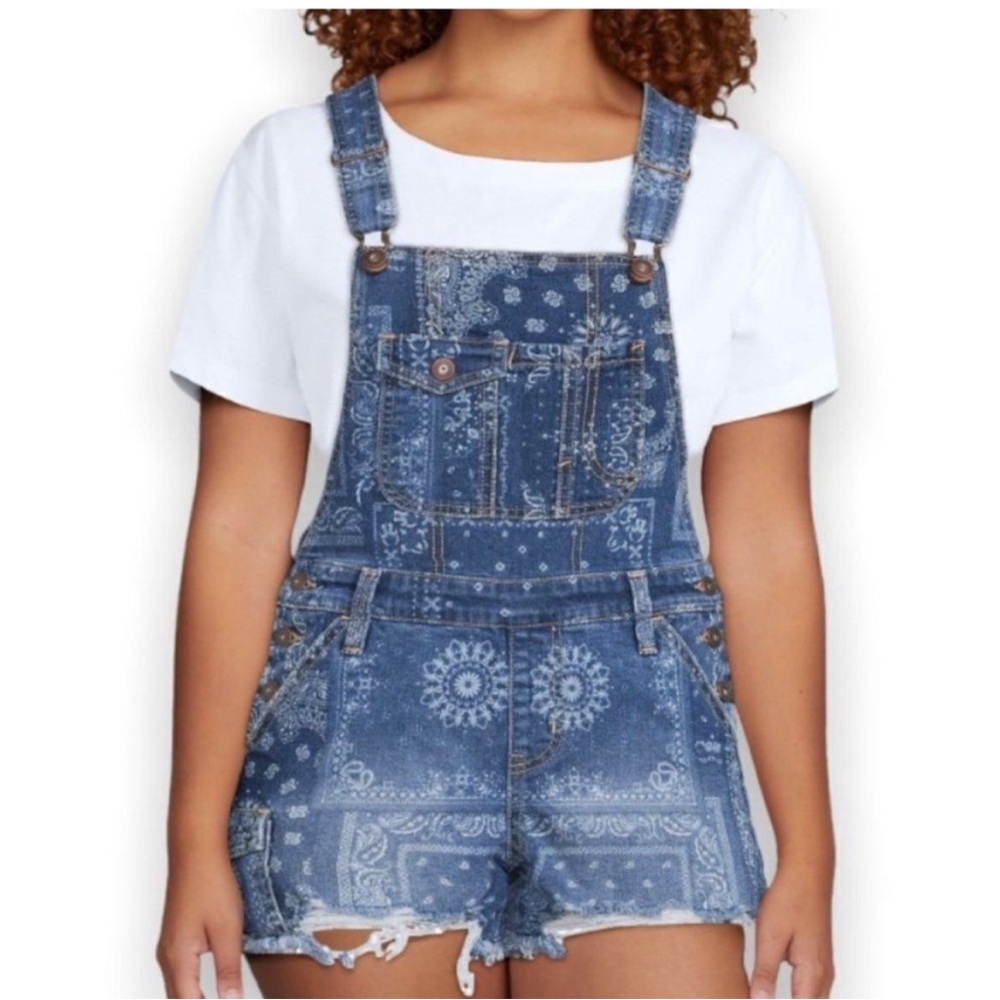 No Boundaries Denim Bandana Print Short Overalls L